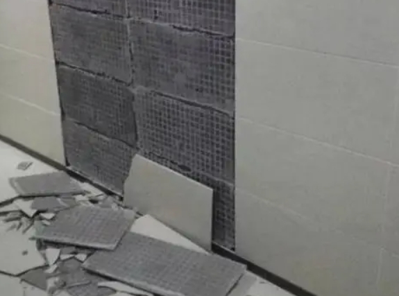 新野瓷砖空鼓维修公司分享下新野墙砖松动维修的知识